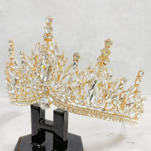 Vintage Crystal Tiara, Gold Wedding Hairpiece, princess tiara, gold headband main image 7